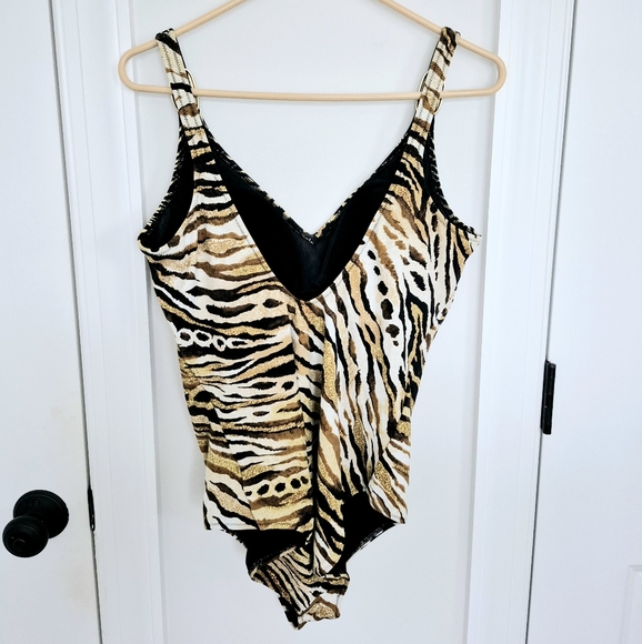 Profile by Gottex Animal Print One-Piece Swimsuit Beach Resort Spring Summer - Picture 4 of 6